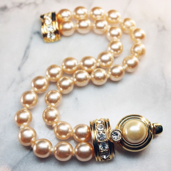 ⚜️ Kenneth Jay Lane Double Strand Pearl Bracelet - Picture 7 of 9